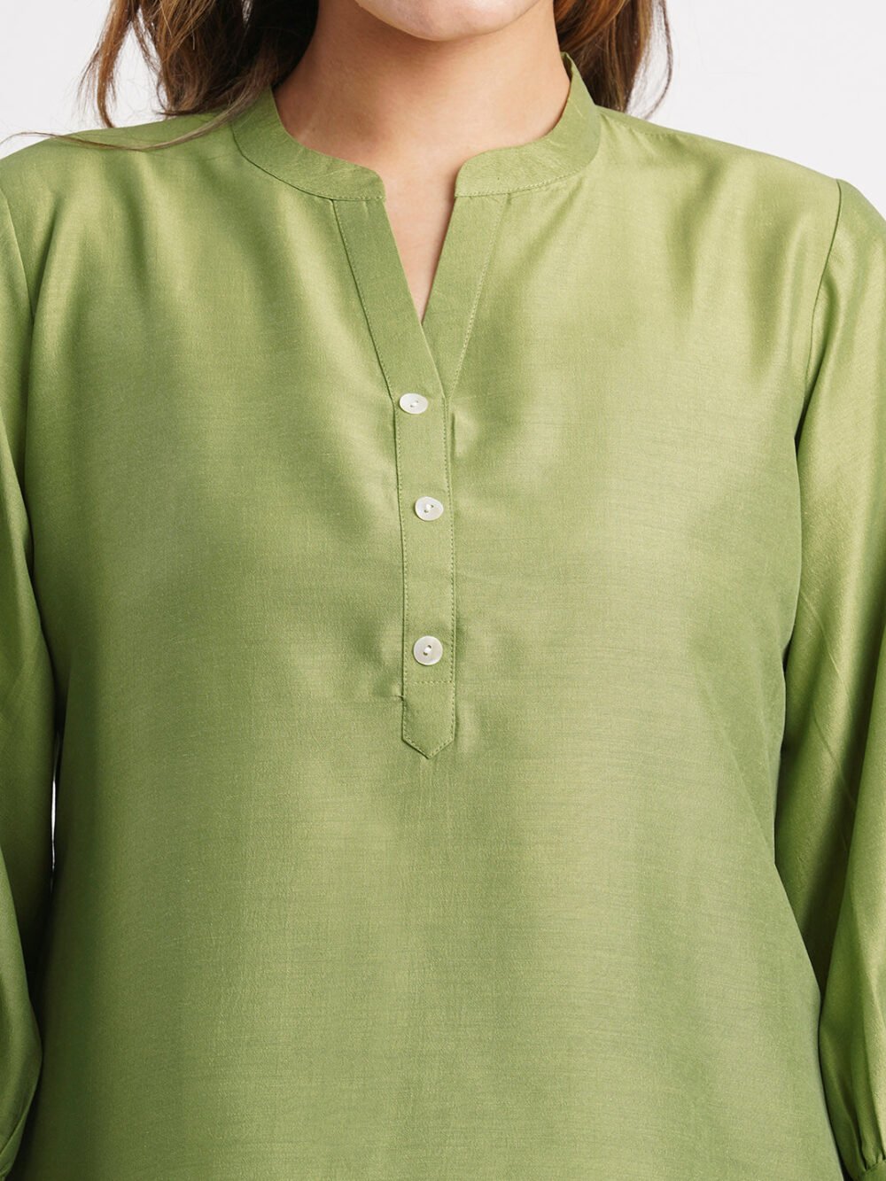 Green Solid Poly Chinon Straight Top - Image 3