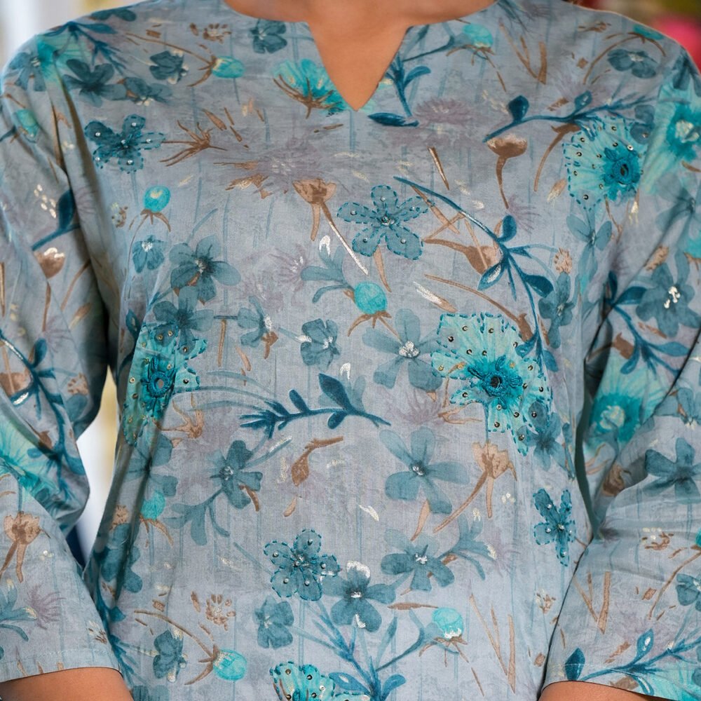 Blue Floral Foil Printed Mulmul Cotton Straight Kurti - Image 3