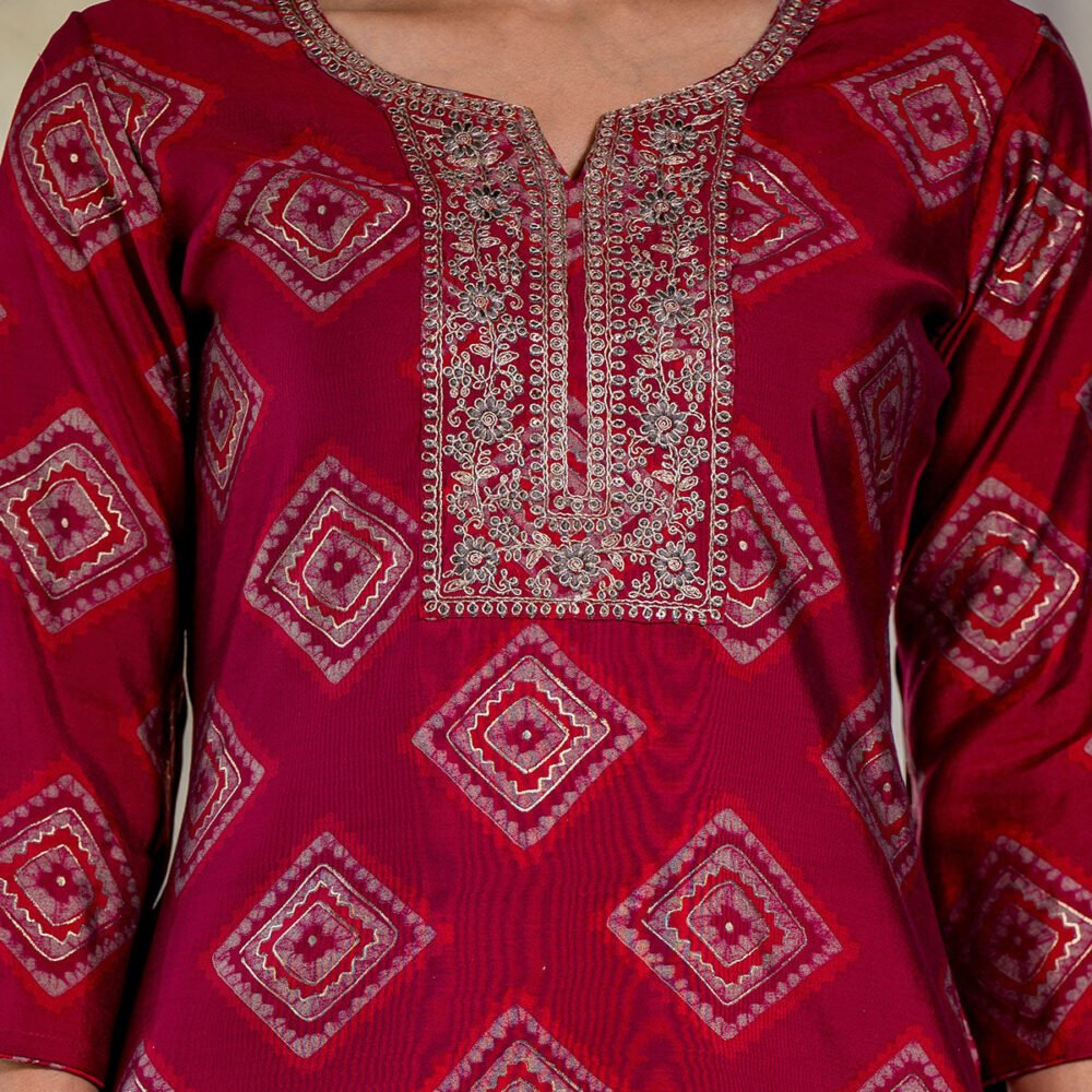 Pink Foil Printed Chanderi Silk Kurti - Image 3