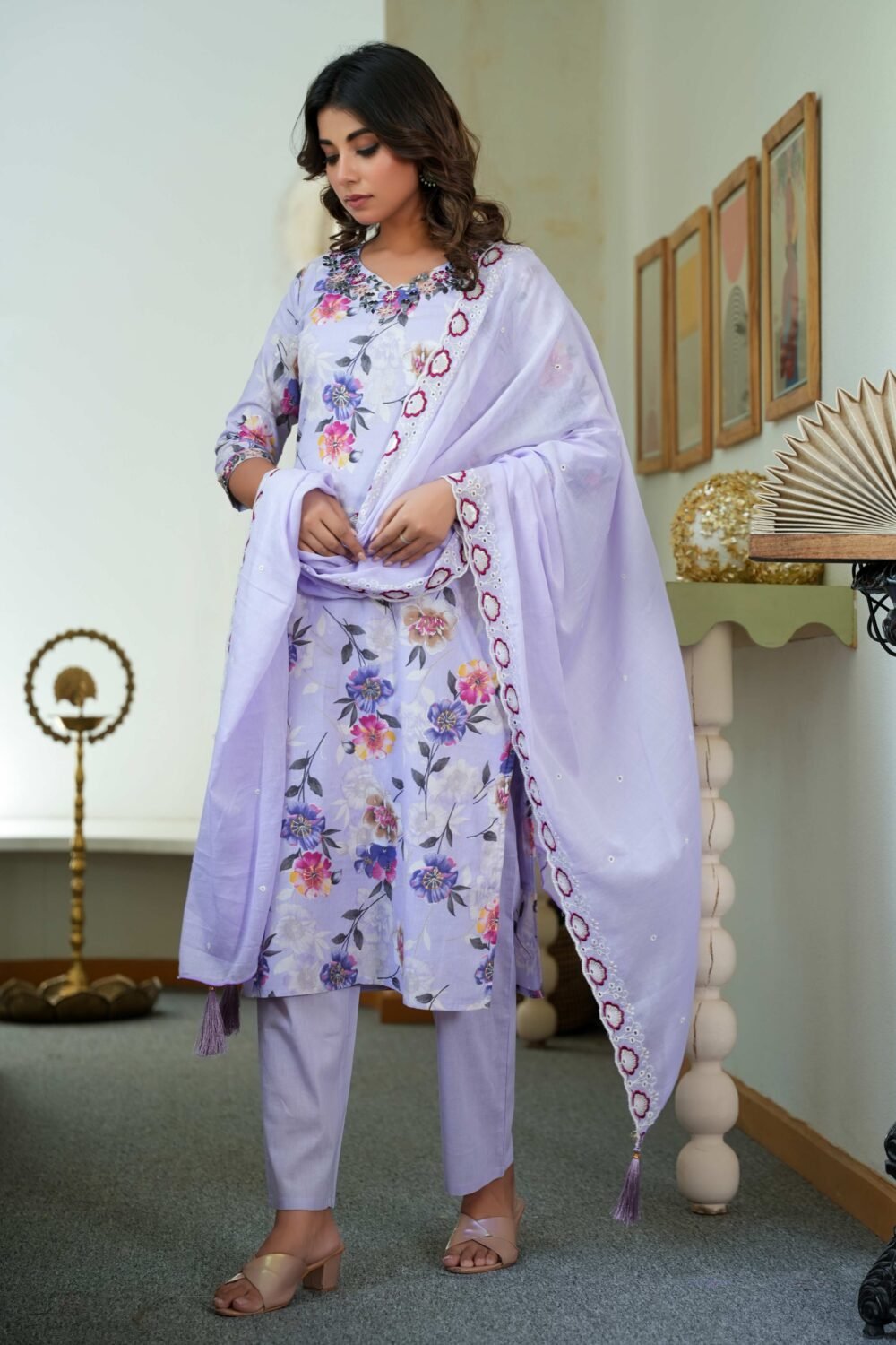 Soft Floral Printed Straight Kurta Set in Light Lavender Pure Cotton for Subtle Elegance - Image 3