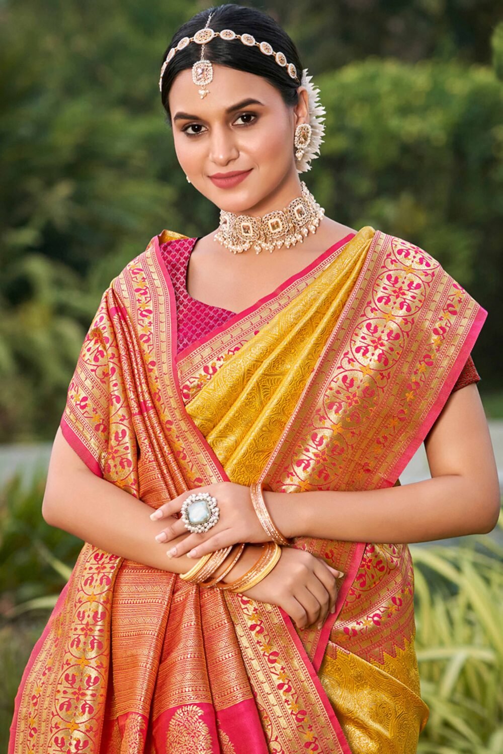 Yellow Floral Zari Woven Saree In Banarasi Silk With Delicate Tassel Accents Pallu - Image 3
