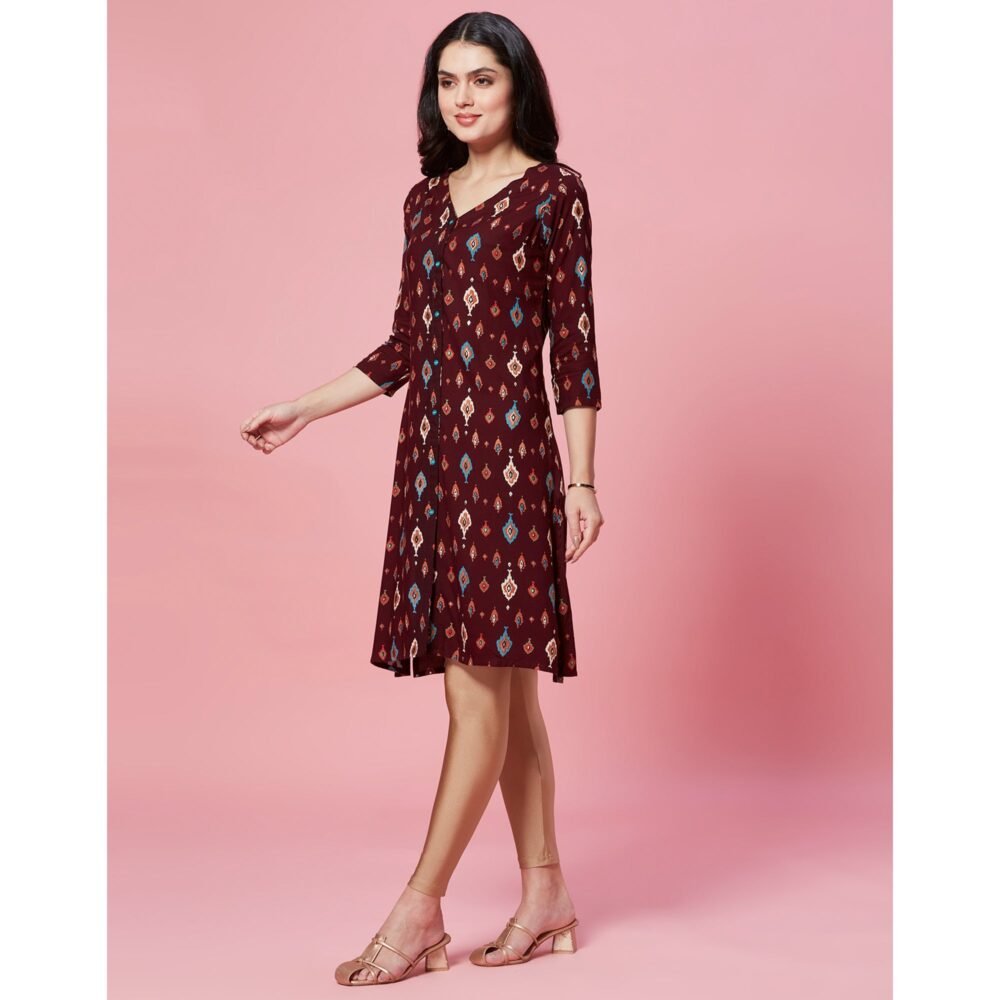 Maroon Ikkat Printed Rayon Straight Kurti - Image 5