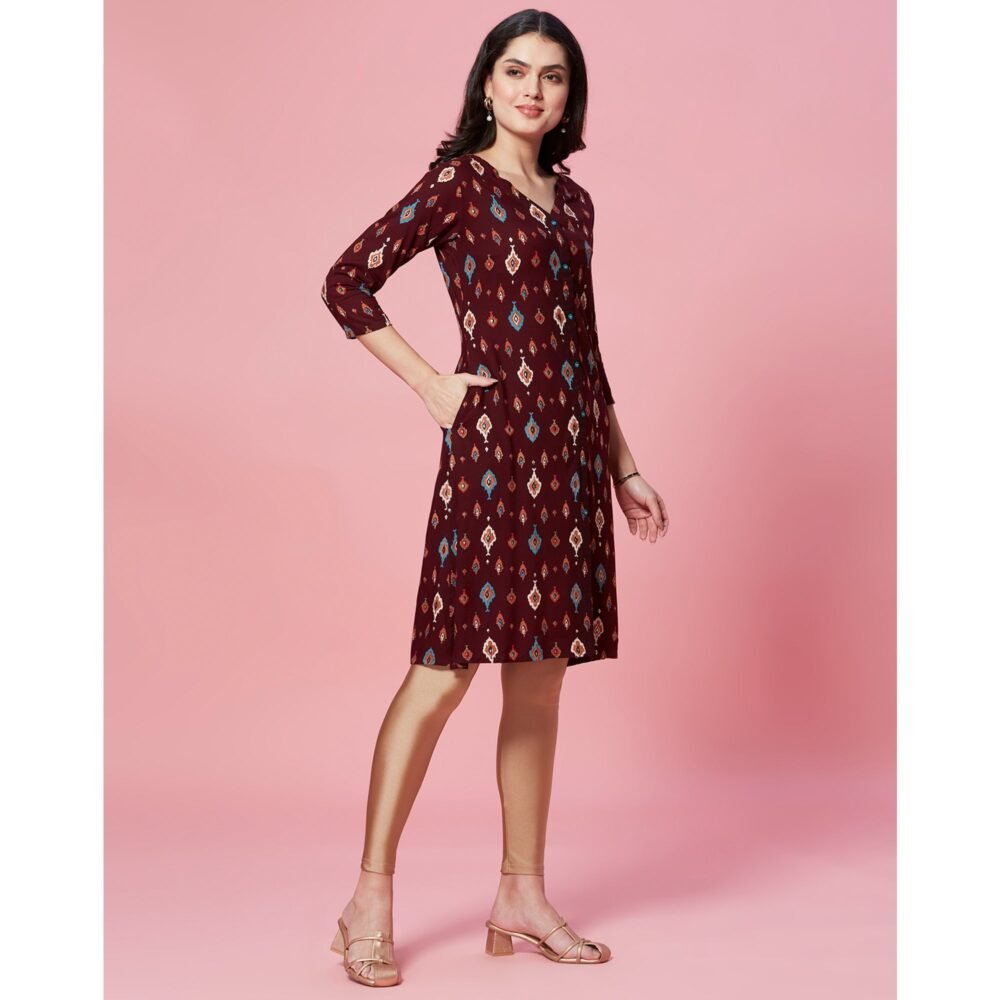 Maroon Ikkat Printed Rayon Straight Kurti - Image 6