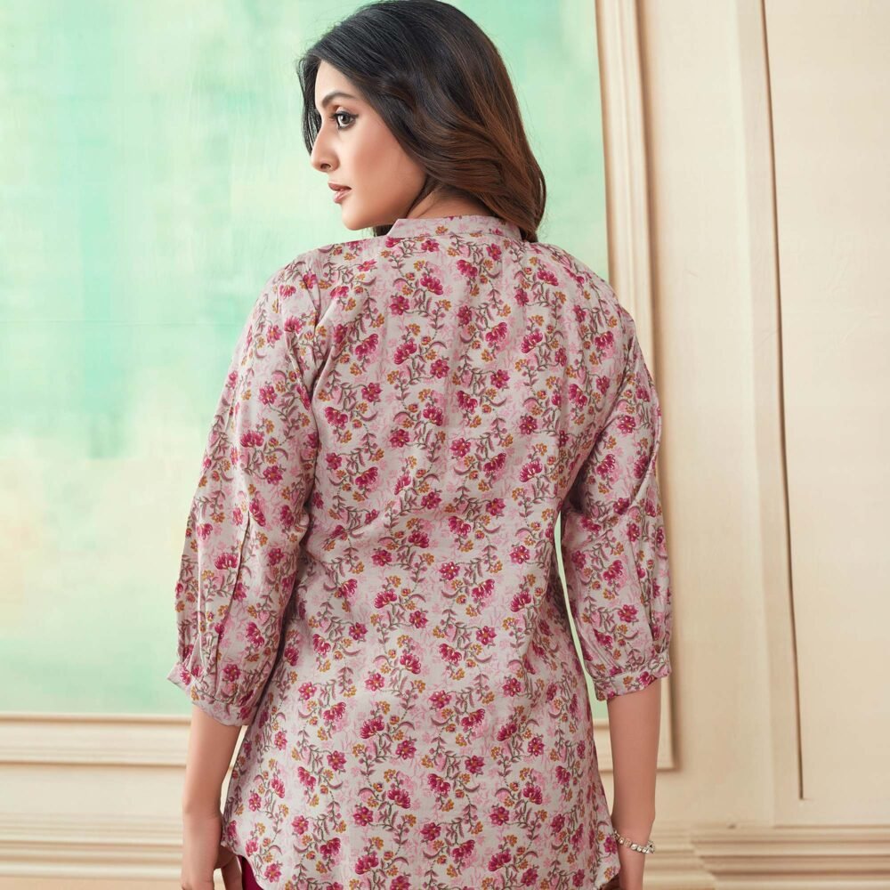 Off White & Magenta Floral Foil Printed Chanderi Silk Top - Image 6