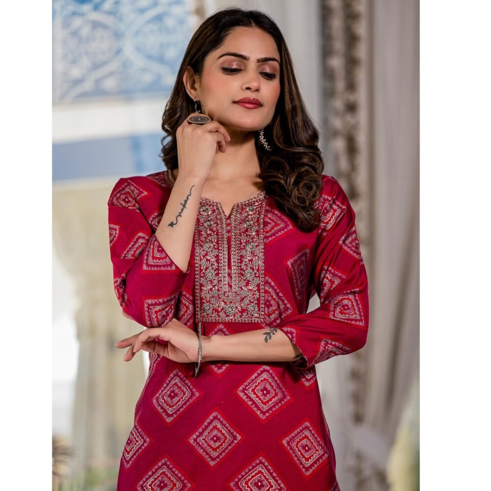 Pink Foil Printed Chanderi Silk Kurti - Image 7