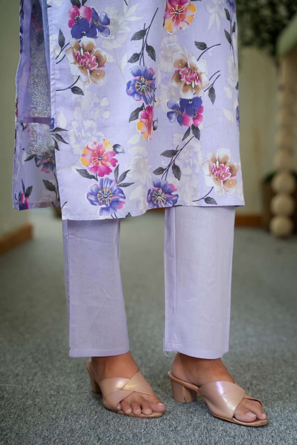 Soft Floral Printed Straight Kurta Set in Light Lavender Pure Cotton for Subtle Elegance - Image 9